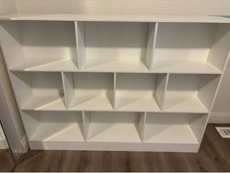 Kids drawer/shelf