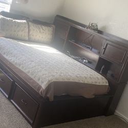 Full Size Bed With Desk And Tv Stand 