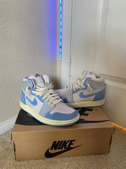 Nike Air Zoom W Air Jordan 1 ZM Air CMFT 2 Red Bottoms Light Blue/White/Beige/ Red