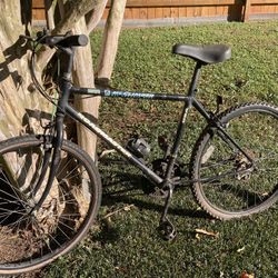 Roadmaster, 10 Speed Mountain Bike