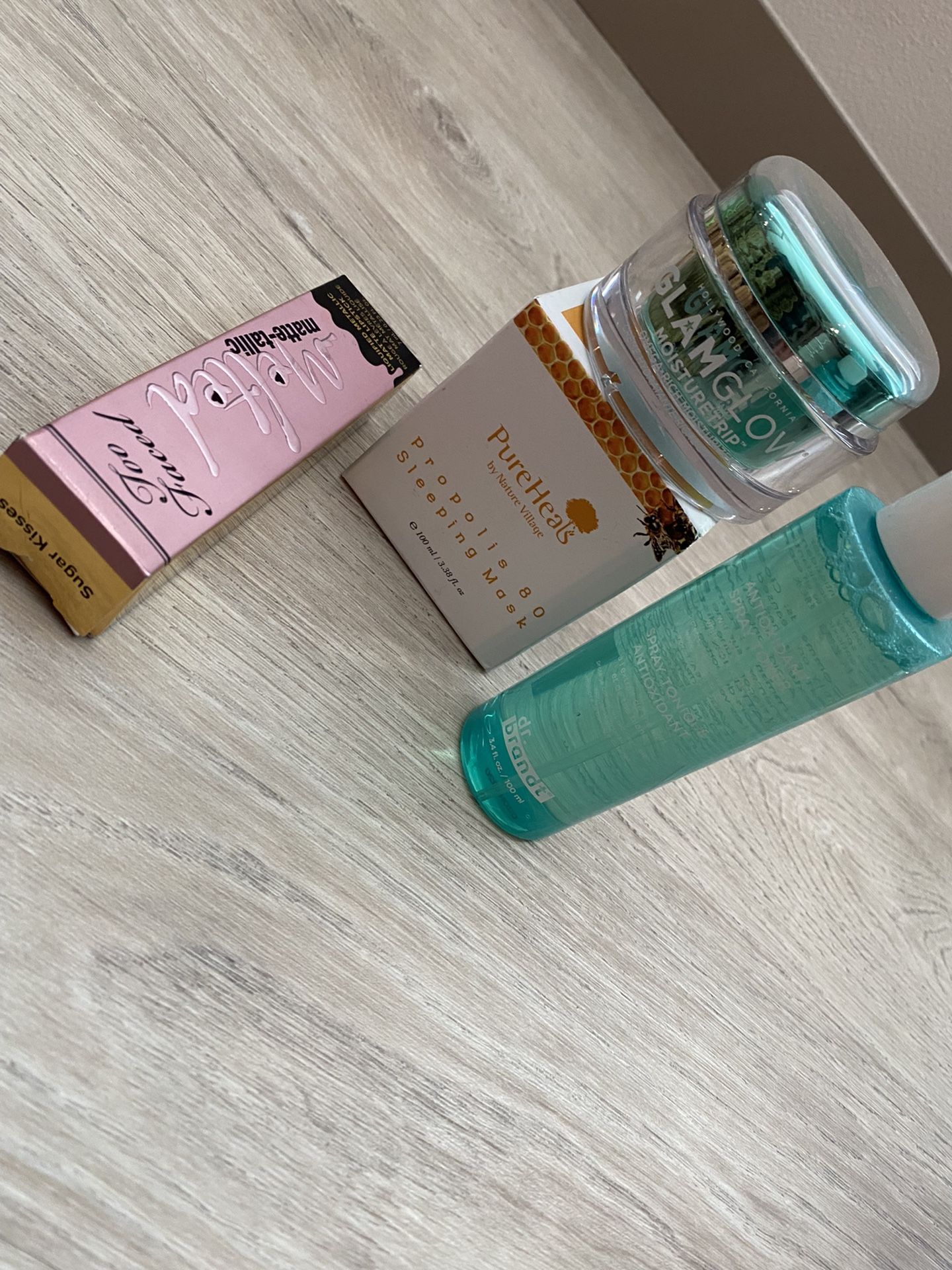 Prestige Makeup / / Skincare