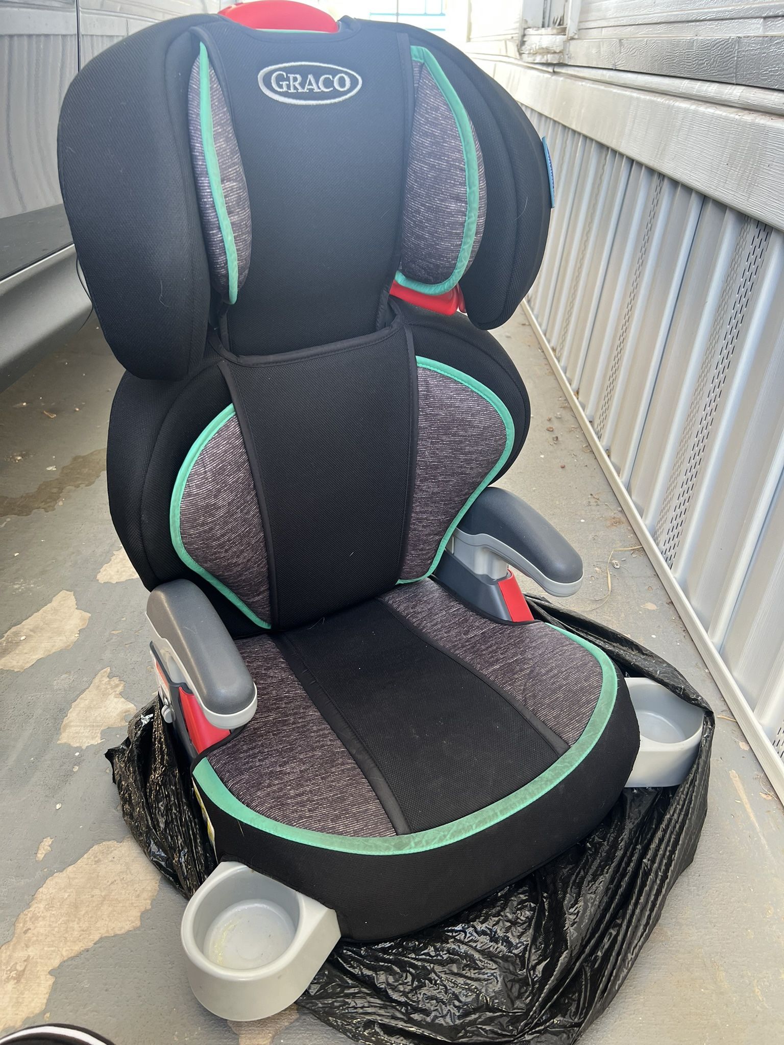 Used Graco Booster Car Seat