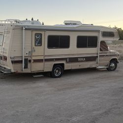 1986 Ford tioga 460 7.5 E350