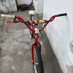  red GT Pro Performer Dyno BMX bike. 29 