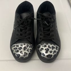 Black Shoes Size 7