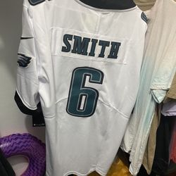 DeVonta Smith  EAGLES  New NFL Stitched Jersey   Shipping Available   Size Large Or XL Located in pompano beach , Fl