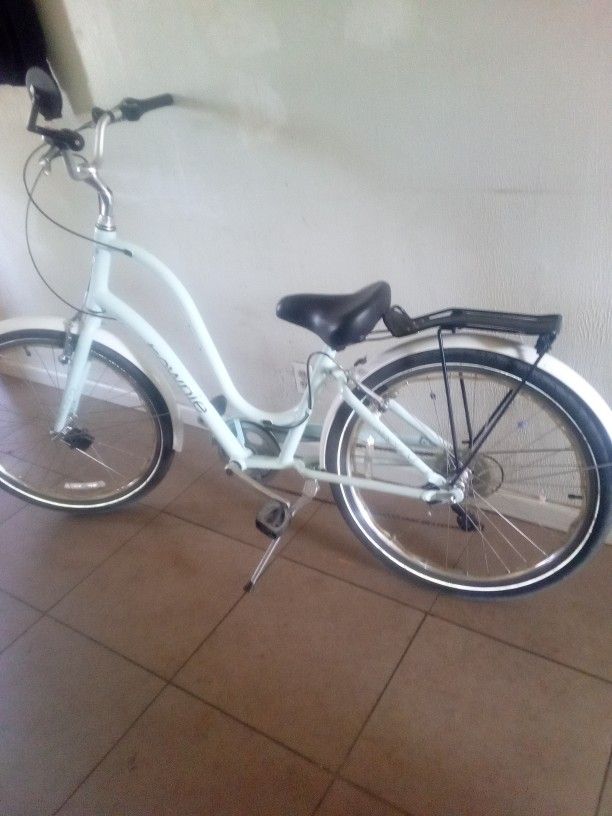 Nice Townie Bike. Like New
