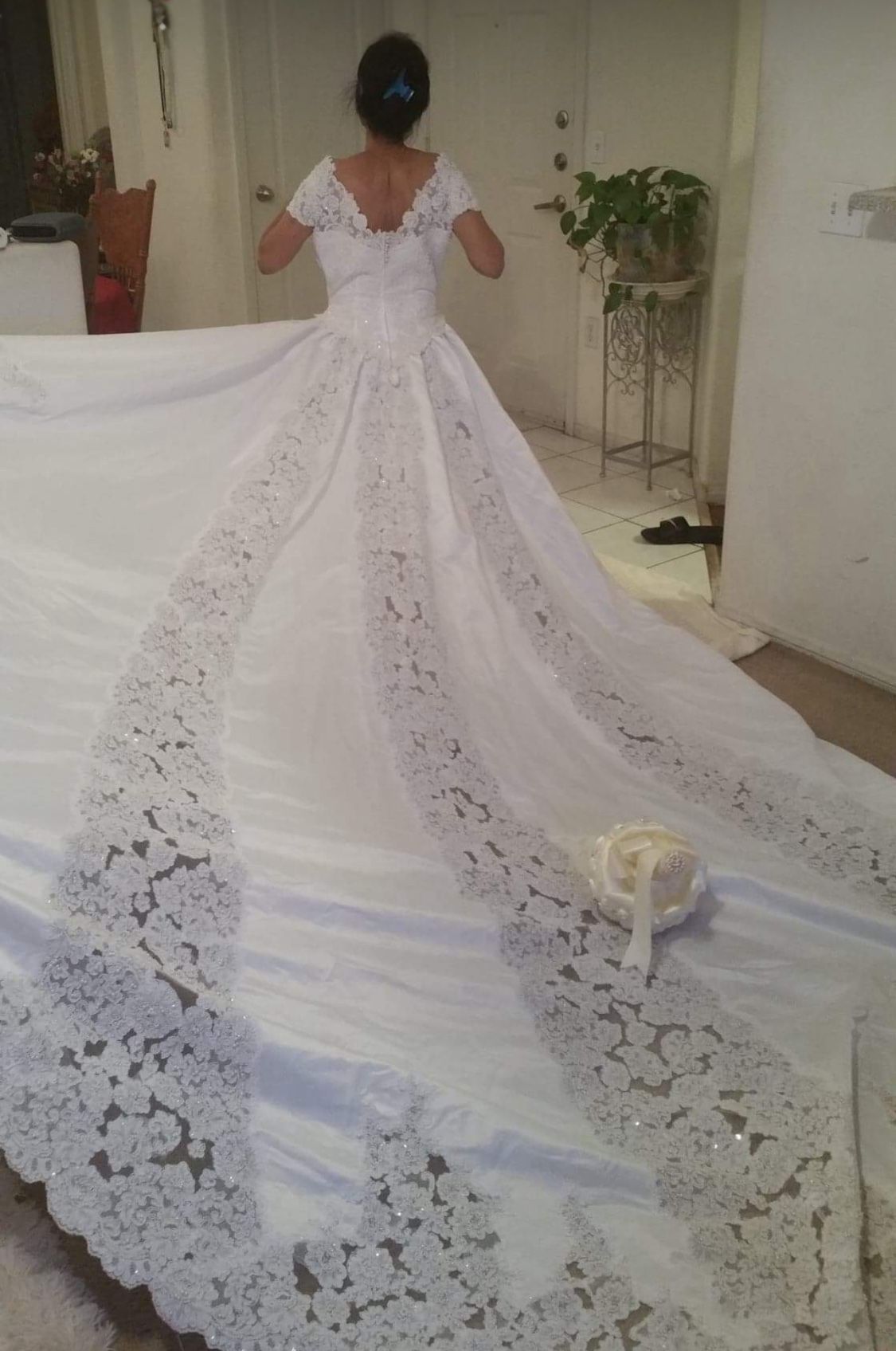 Beautiful Wedding Dress Sz 8
