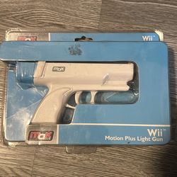 Wii Motion Plus Light Gun  Sealed  Max CSS