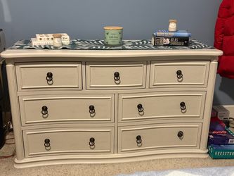 7-Drawer Wood Dresser Cream White