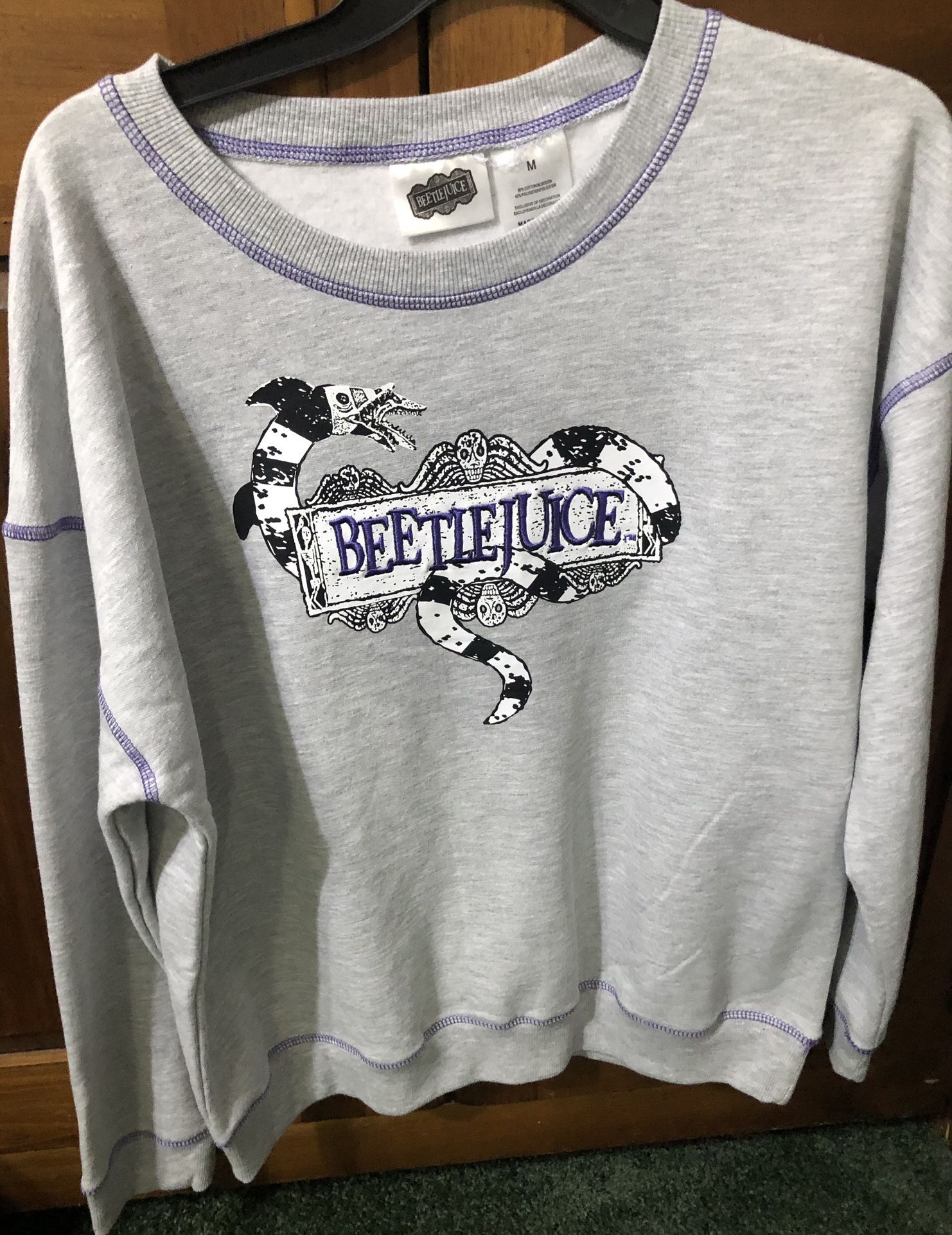 BEETLEJUICE LADIES MEDIUM SWEATSHIRT NEW W TAGS