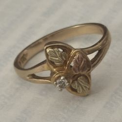 10kt Size 6 Gold Ring 150.00