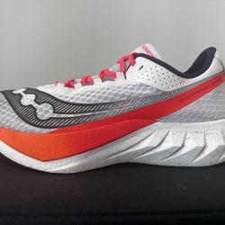 SAUCONY ENDORPHIN PRO 4 RUNNING SHOES SIZE: 12 MENS