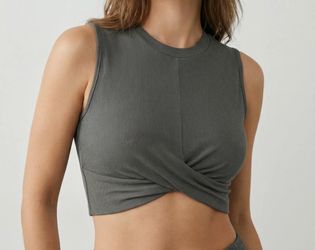 SOLID CREWNECK CROP TANK TOP
