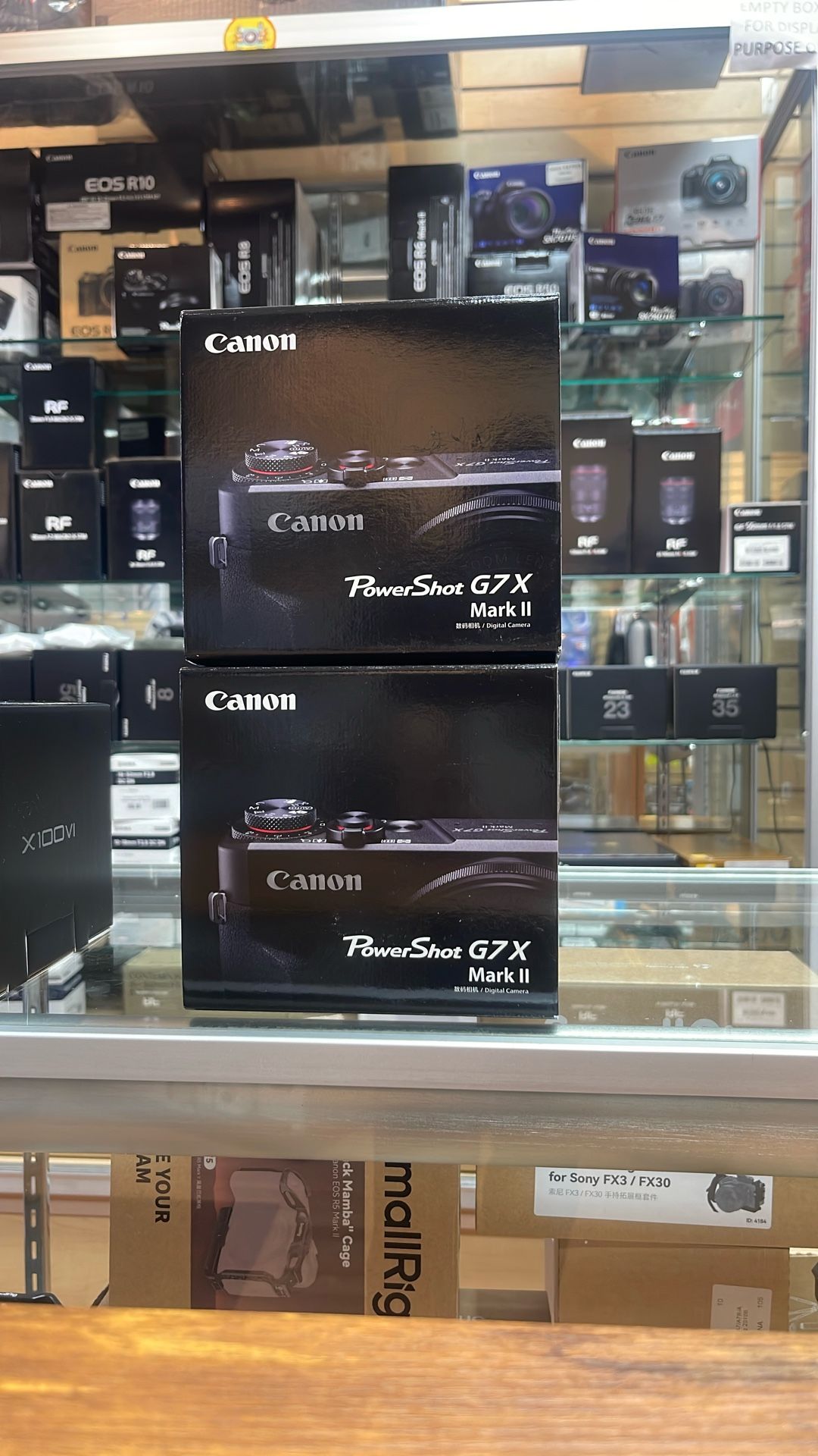 Canon G7X Mark II