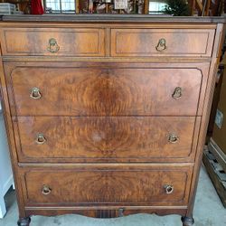 Fantastic Antique Mead And Wheeler Wood Dresser