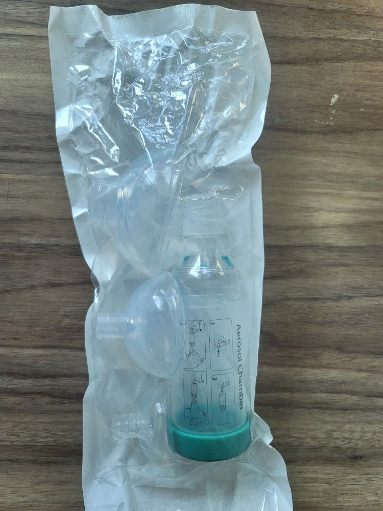 Free-Space Cat / Dog Handheld Aerosol Inhaler Spacer Chamber Mask (New)
