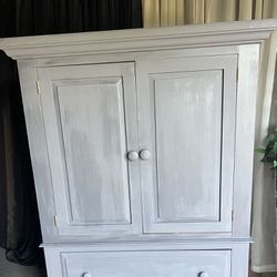 ARMOIRE  W Drawers Broyhill