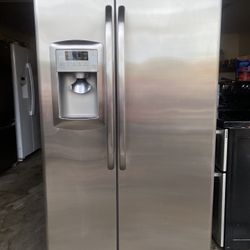 Refrigerator Stainless 