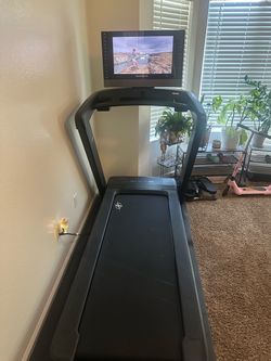 NordicTrack Treadmill with Touchscreen Display