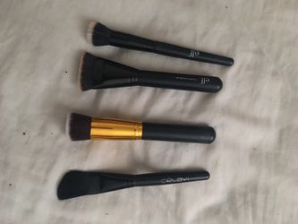 Makeup Brushes