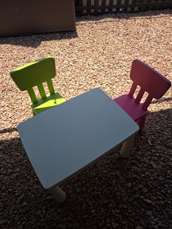 Kids table
