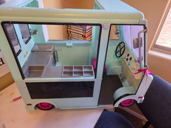 Ice cream truck for dolls