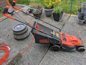 Electric Lawnmower - Black and Decker, corded