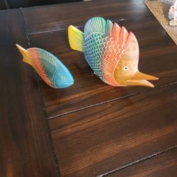 CARVED PAINTED WOOD FISH