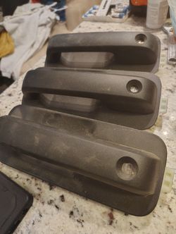 2019 And Up F-250 Original Driver Side Door Handles $50