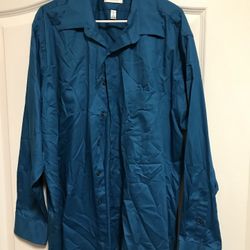 Men’s Van Heusen Dress Shirt