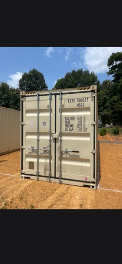 WIND & WATERTIGHT 20’ & 40’ SHIPPING CONTAINERS!