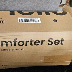 Queen Comforter Set - Black