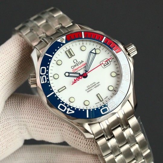Men's mechanical watch 41mm, 316 stainless steel ceramic bezel, brand new with box and file