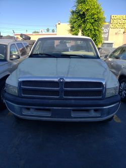 $3000, DODGE RAM ,super buena