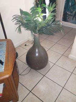 Vintage lamp vase