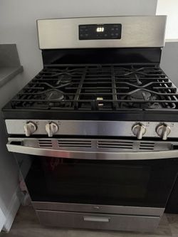 GAS STOVE
