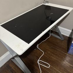 Strong working Electric Desk With 2 Outlets And A USB Port