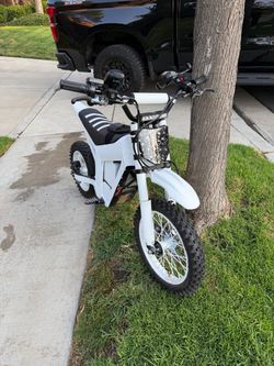 Modded Tuttio Soleil 01 (white / black)