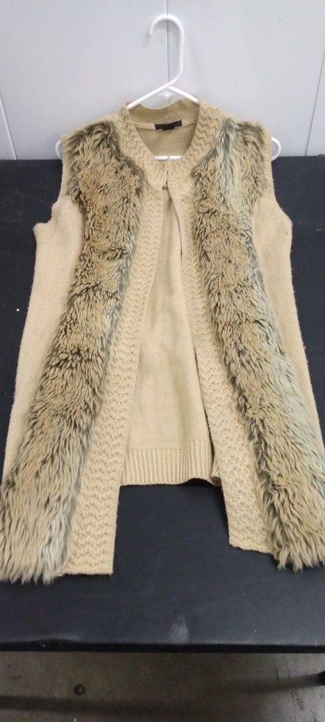 Women's Sweater Vest Size Small