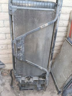 05 Cadillac Escalade front clip