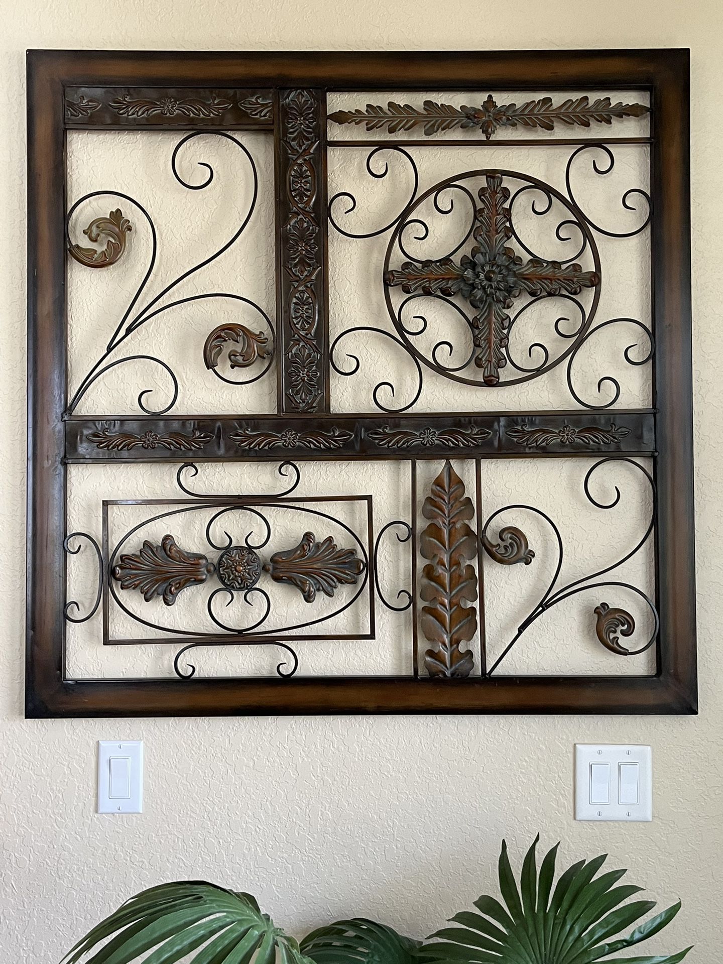 Iron Wall decoration 