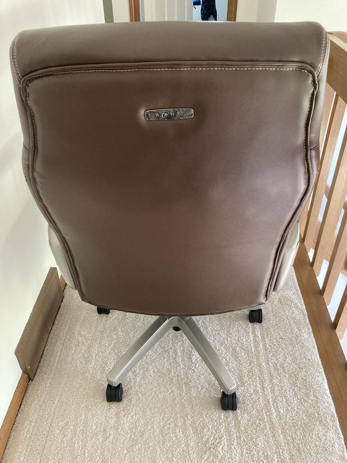 Lazboy Arcadian Bonded Leather Office Chair for Sale in Solon, OH OfferUp