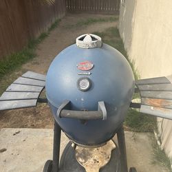 Char-Griller Akorn Grill/Smoker