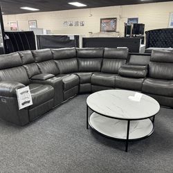 Power Recliner Sectional. 🚚WE DELIVER🚚