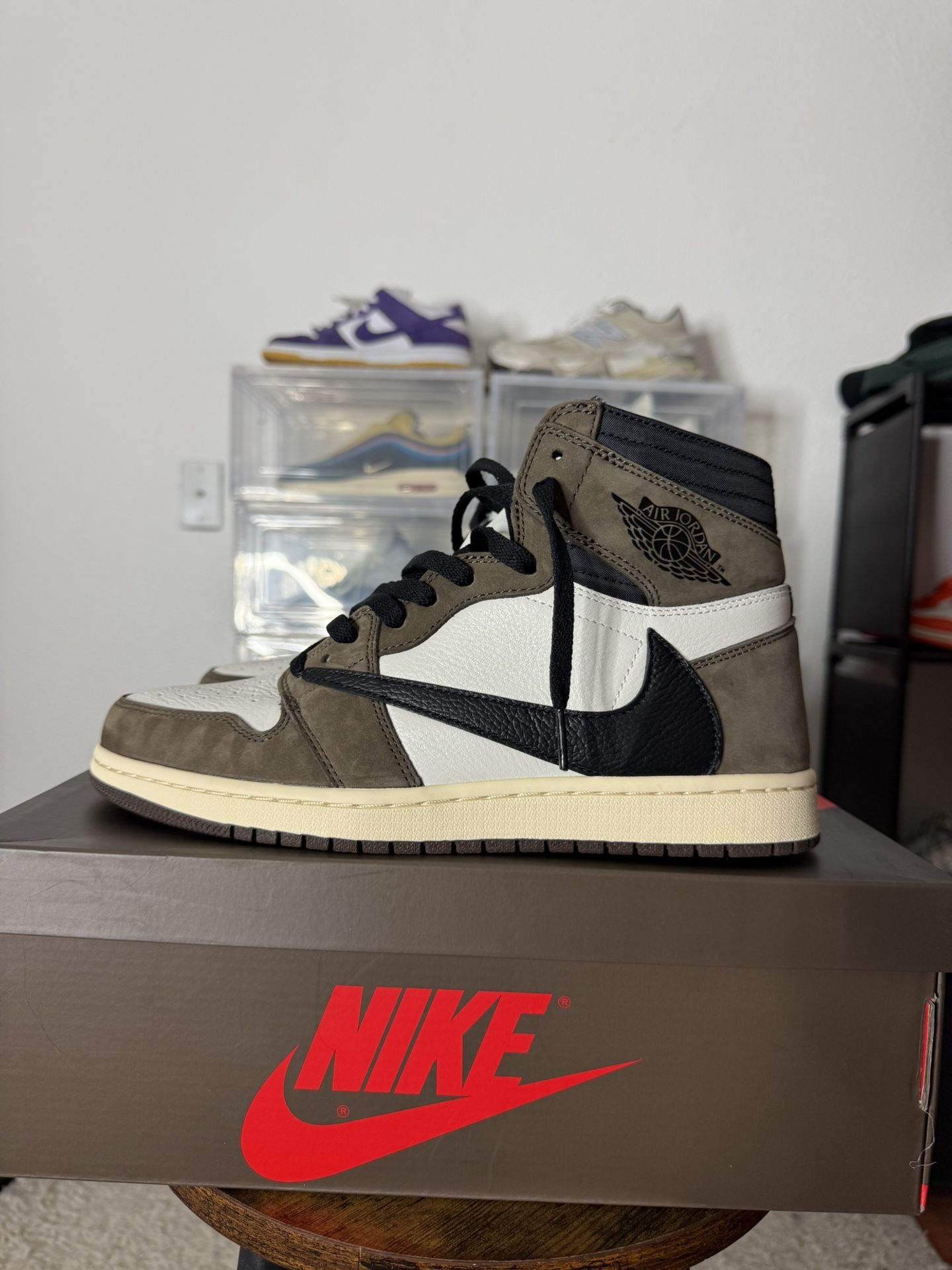 Jordan 1 Mocha High Travis Scott