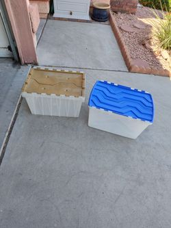 Storage containers (2)