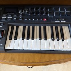 Novation Impulse 25 MIDI Keyboard Controller – Works Perfect – Needs Gone Today