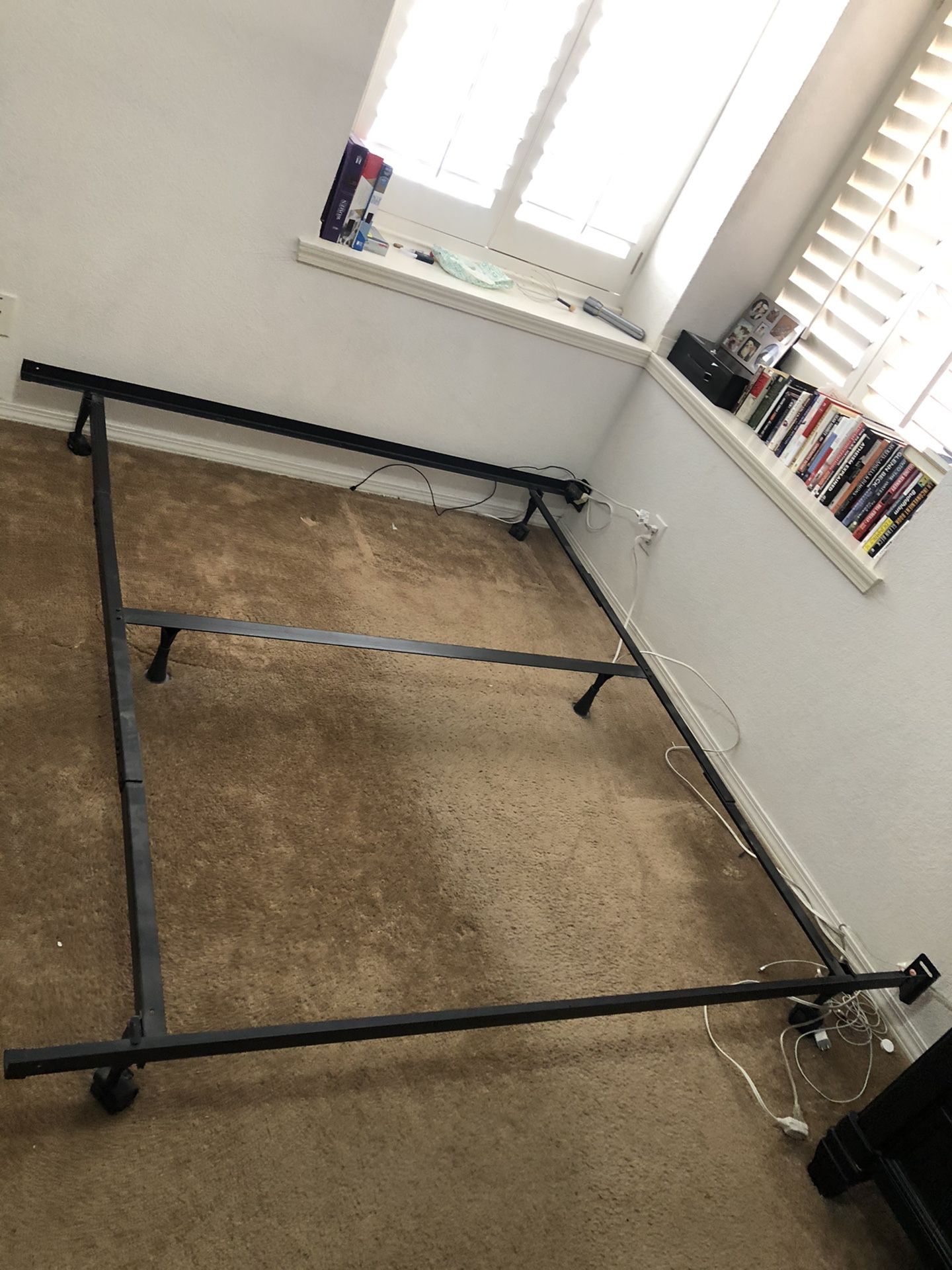 King size Metal bed frame and box mattress