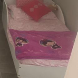 Cama Para Niño O Nina , Buena Condición 